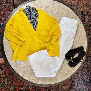 Women's Cabi Sunny delicate cable knit cardigan sweater Size Small  Style # 5637